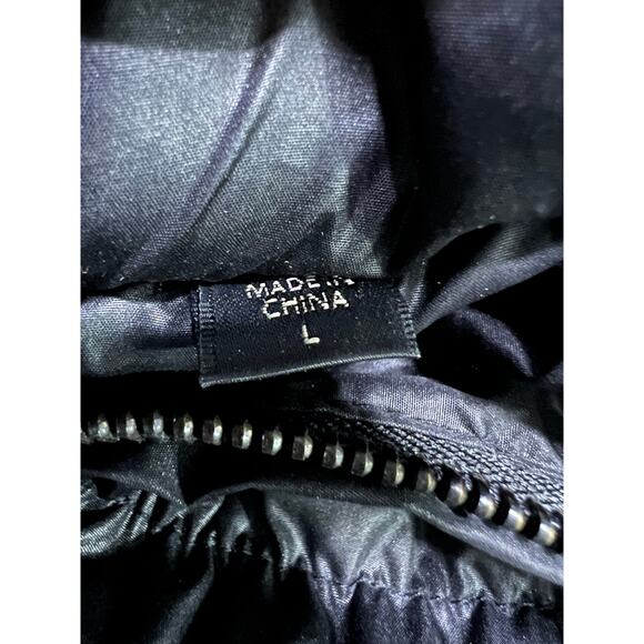 VTG women’s guess puffer Jacket size Large - Y2K - outdoors and casual - winter - Picture 7 of 12